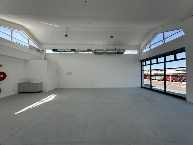 To Let commercial Property for Rent in Maitland Western Cape